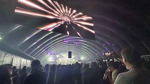 Image in a image block