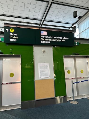 Image in a image block