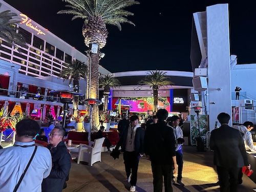 Image in a image block